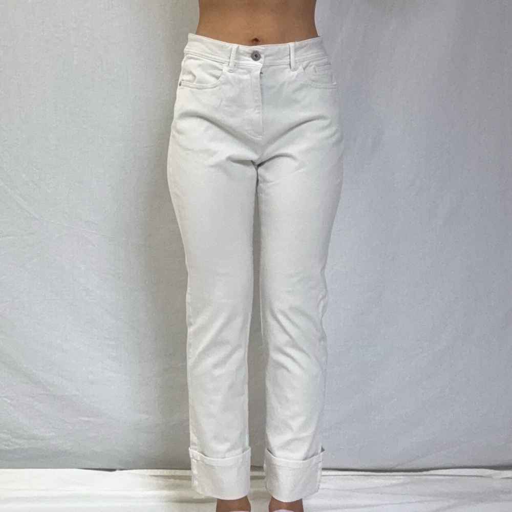White High-Rise Straight Jeans - Classic Everyday Style